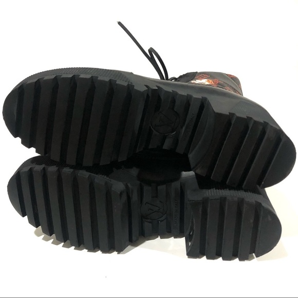 Auth Louis Vuitton Rare Limited Edition Catogram Laureate Combat Boots Booties - Picture 9 of 12